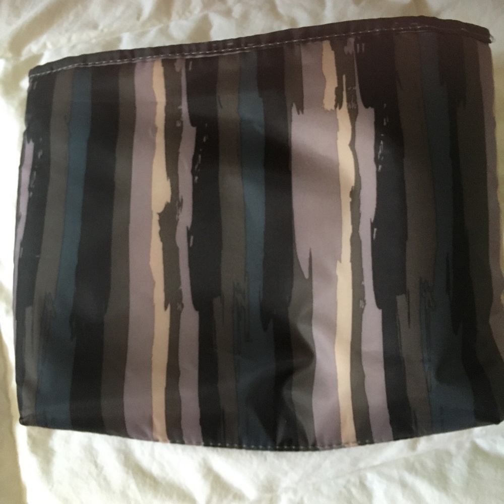 Lug Painted Pearl Insulated Pouch